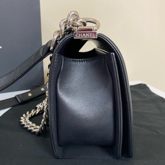SOLD ON IG ✖️Chanel Chevron Le Boy Old Medium - Picture 7 of 8